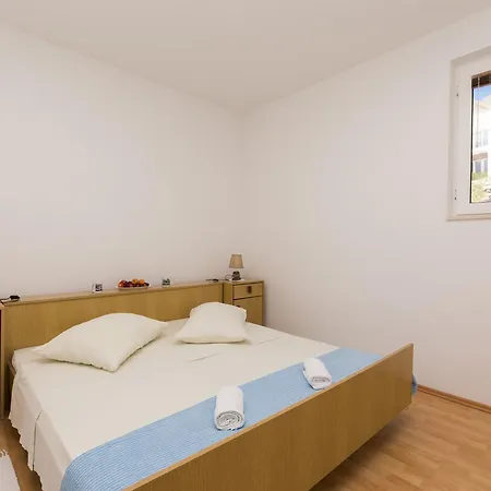 A Cappella Music Apartment